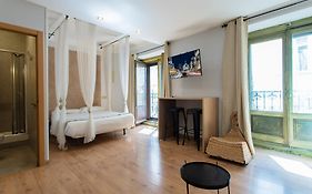Abracadabra Suites